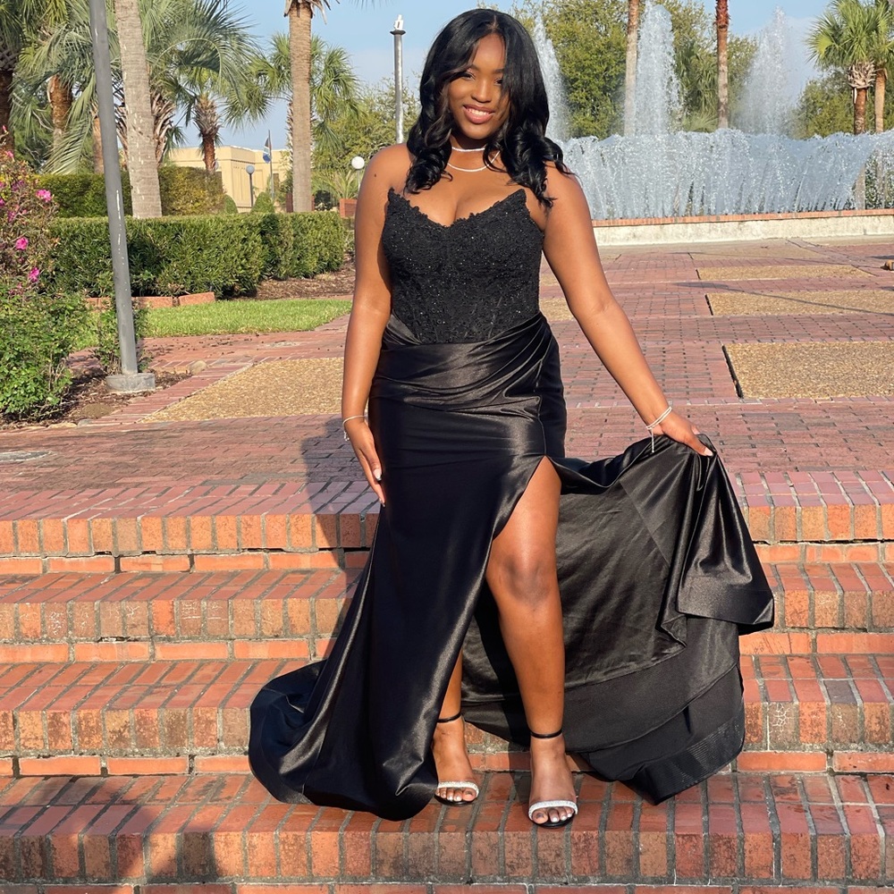 Sherri Hill Black Lace Evening Gown